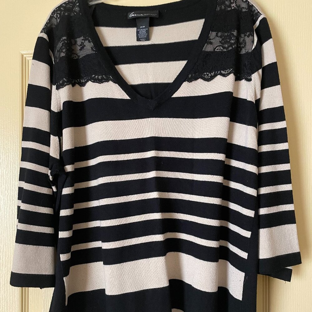 Women's Lane Bryant Beige Black Sweater 26_28